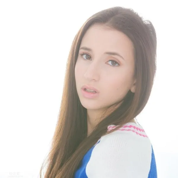 2020年歐美十大美若天仙系超高顔值女悠-Belle Knox（貝拉 諾克斯）