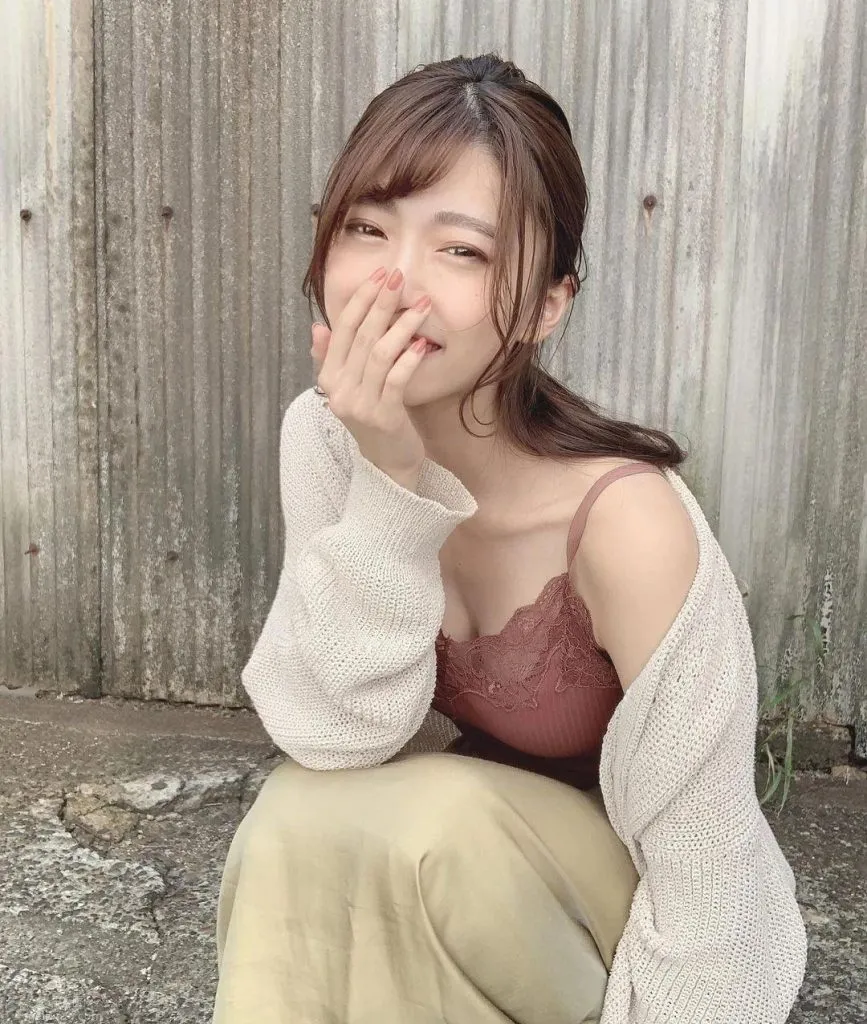 理工美女ましゅろ氣質出衆，最愛大口吃生蚝！，圖片，第六張