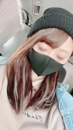 黑崎美嘉（黒崎みか）：一登場就負重前行的校花級美女，戰鬥力很強的表率