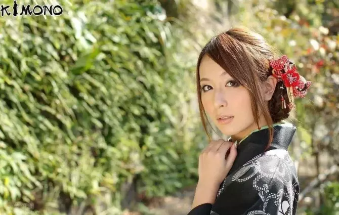 IPX-356：一直暗戀的校園女神，卻因為自己的懦弱，隻能被他人得手