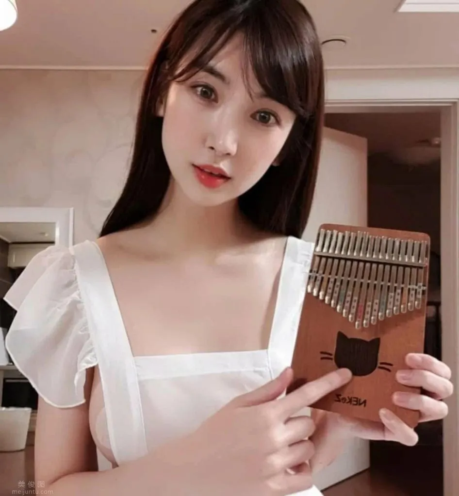 韓版廣末涼子，不穿内衣彈琴，性感尺度爆表！圖片，第七張