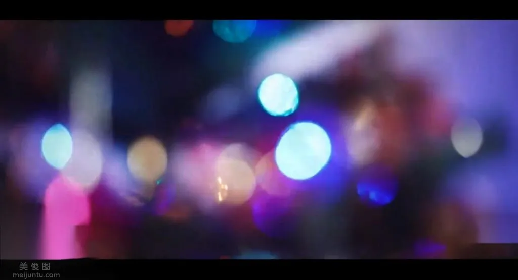 [DMX-0024] 聖誕帥哥被人妻撞見，居然跟他要起了禮物，圖片，第一張