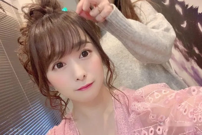 JUL-406：白石茉莉奈—為書法藝術家提供靈感的好兒媳，圖片，第二張