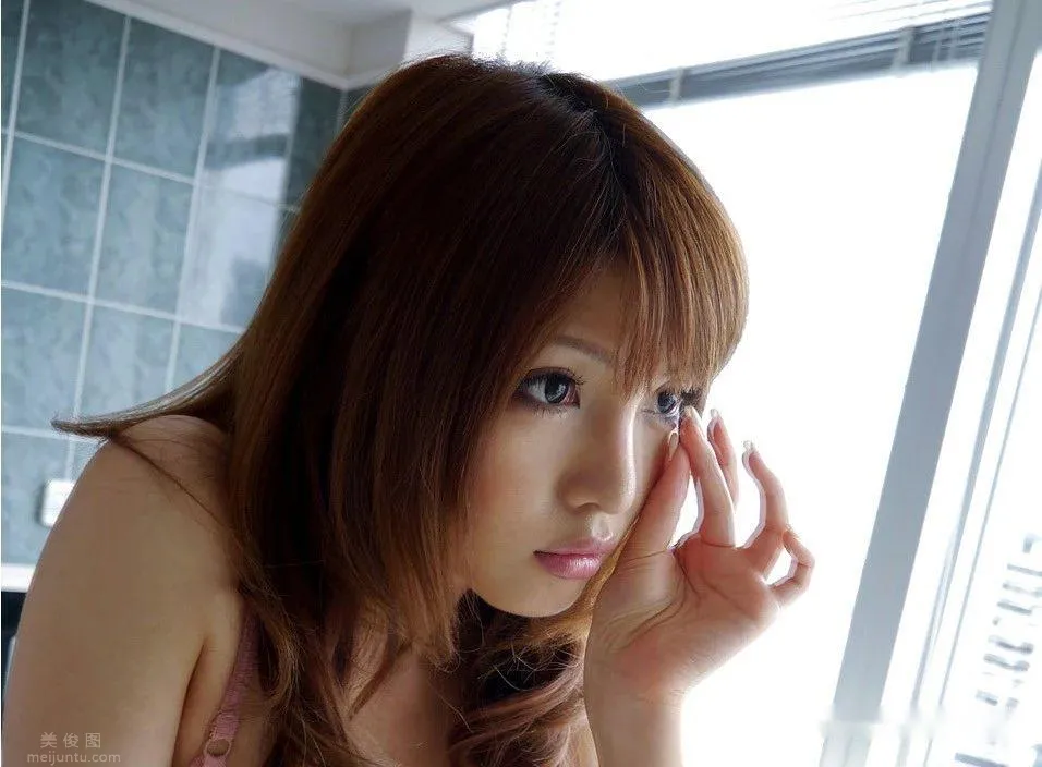 桐谷尤莉亞：史上最具神秘感的演員，号稱十年難得一見的極上美女，圖片，第四張