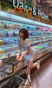 網紅女主播蘇恩幾張美照