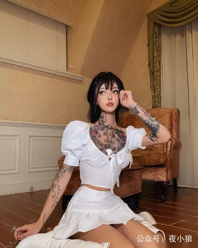 抖音裡擁有超模氣質的刺青女紅人：大佬兒，圖片，第五張
