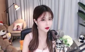 鬥魚女主播蘇恩露出敏感部位導緻被封事件，圖片，第三張