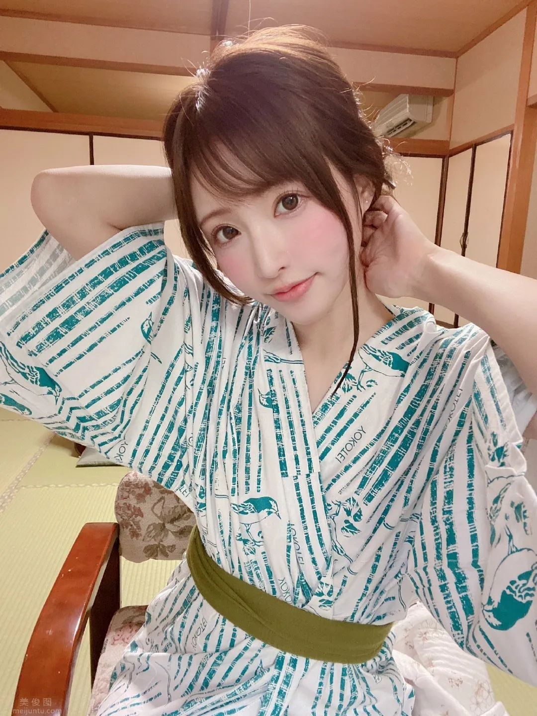 天使萌自拍照