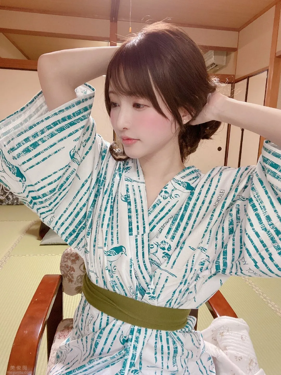 天使萌自拍照