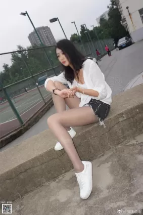 微博大長腿博主麗姨說呢