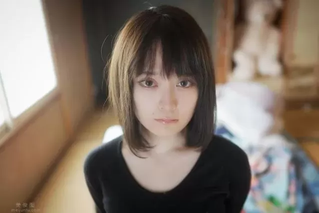 「破産女子」的鄉村日子！有人要和正妹辛苦生活嗎？