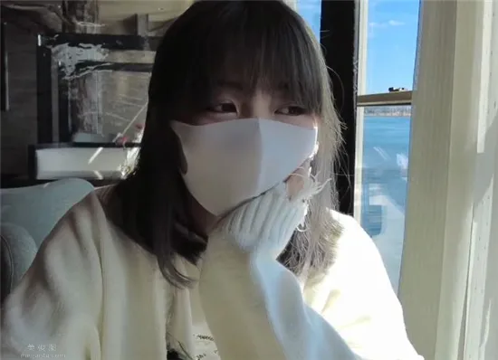 玩偶姐姐hkdoll你認識嗎？為啥老戴個口罩呢