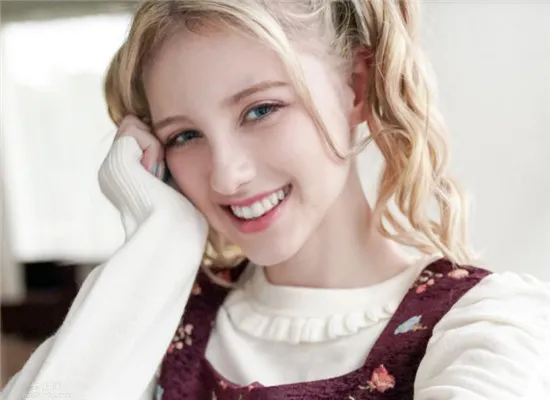 Melody Marks(麥樂迪·馬克斯)這個國外小姐姐太美了
