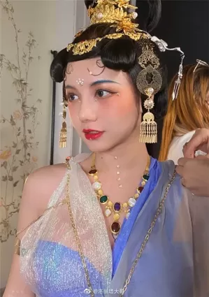 洛麗塔大哥二次元COS萌妹子，最近又有她的瓜？