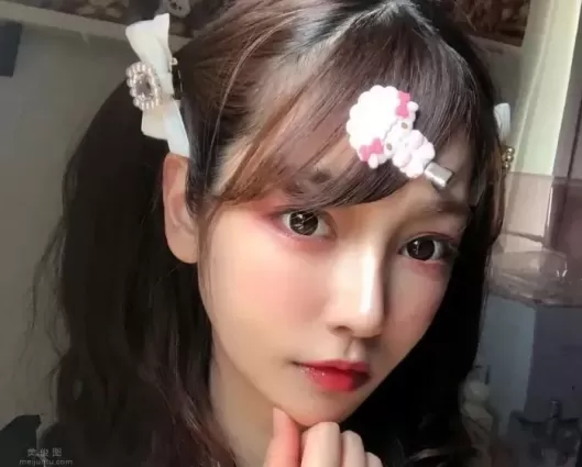 楓花戀（楓可憐）是誰 楓花戀個人資料
