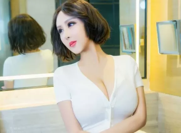 娜依靈兒是誰 娜依靈兒個人資料