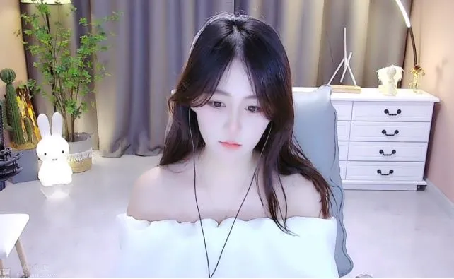 虎牙江爽八分鐘體操服視頻是怎麼回事