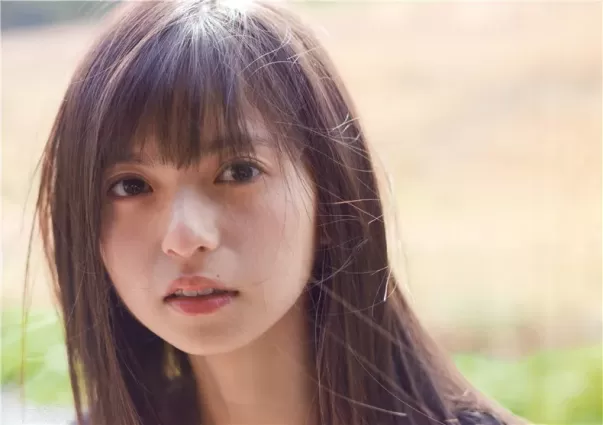 齋藤飛鳥也出過寫真集 真的是小仙女一枚