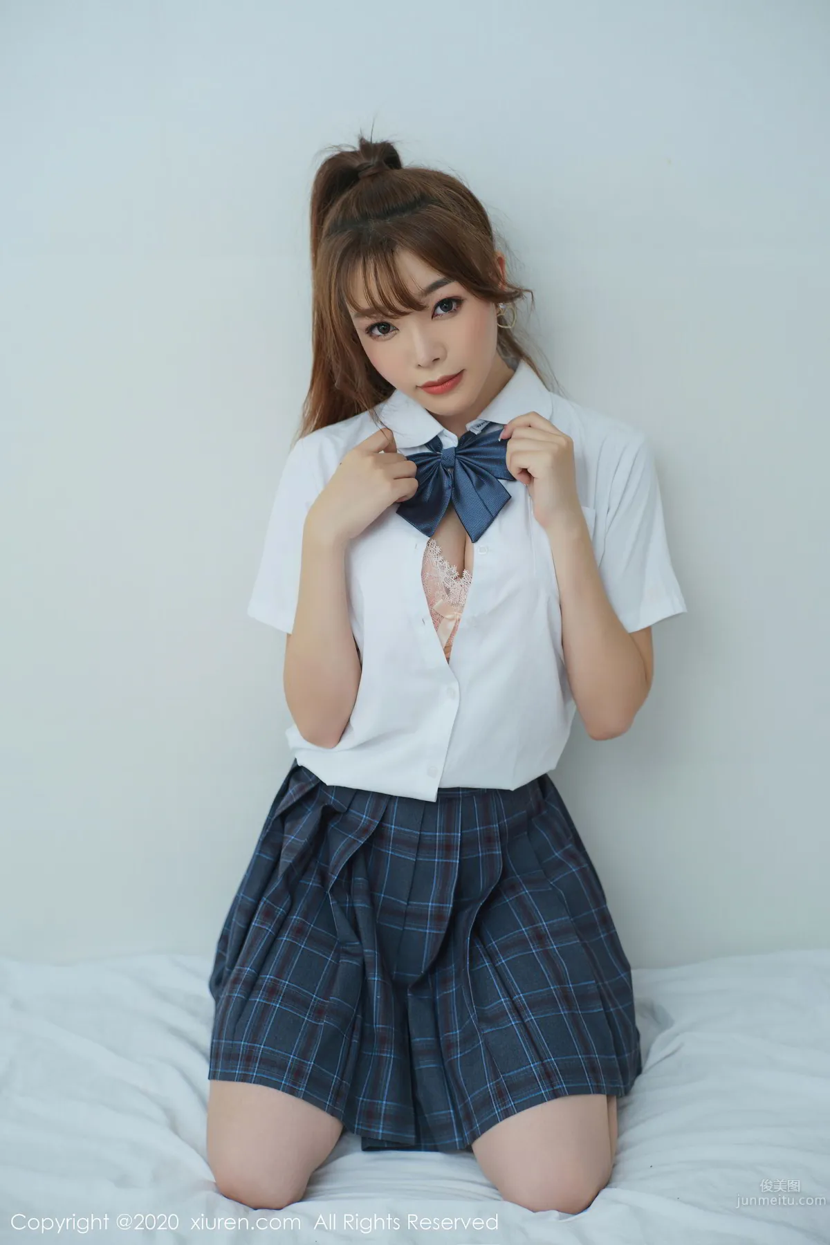 [XiuRen] 2020.08.28 No.2502 芝芝Booty 2
