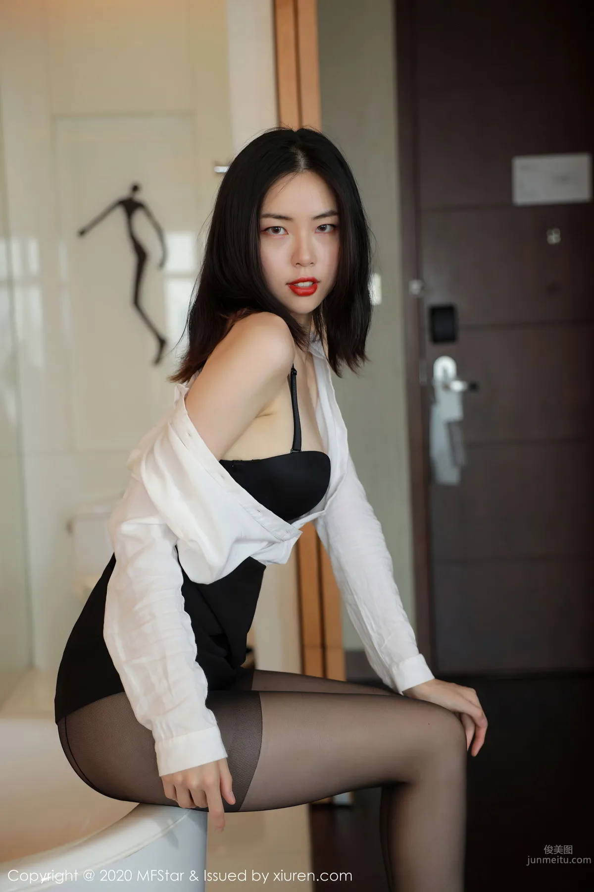 [MFStar 2020.08.19 VOL.371 噜噜妞儿_36