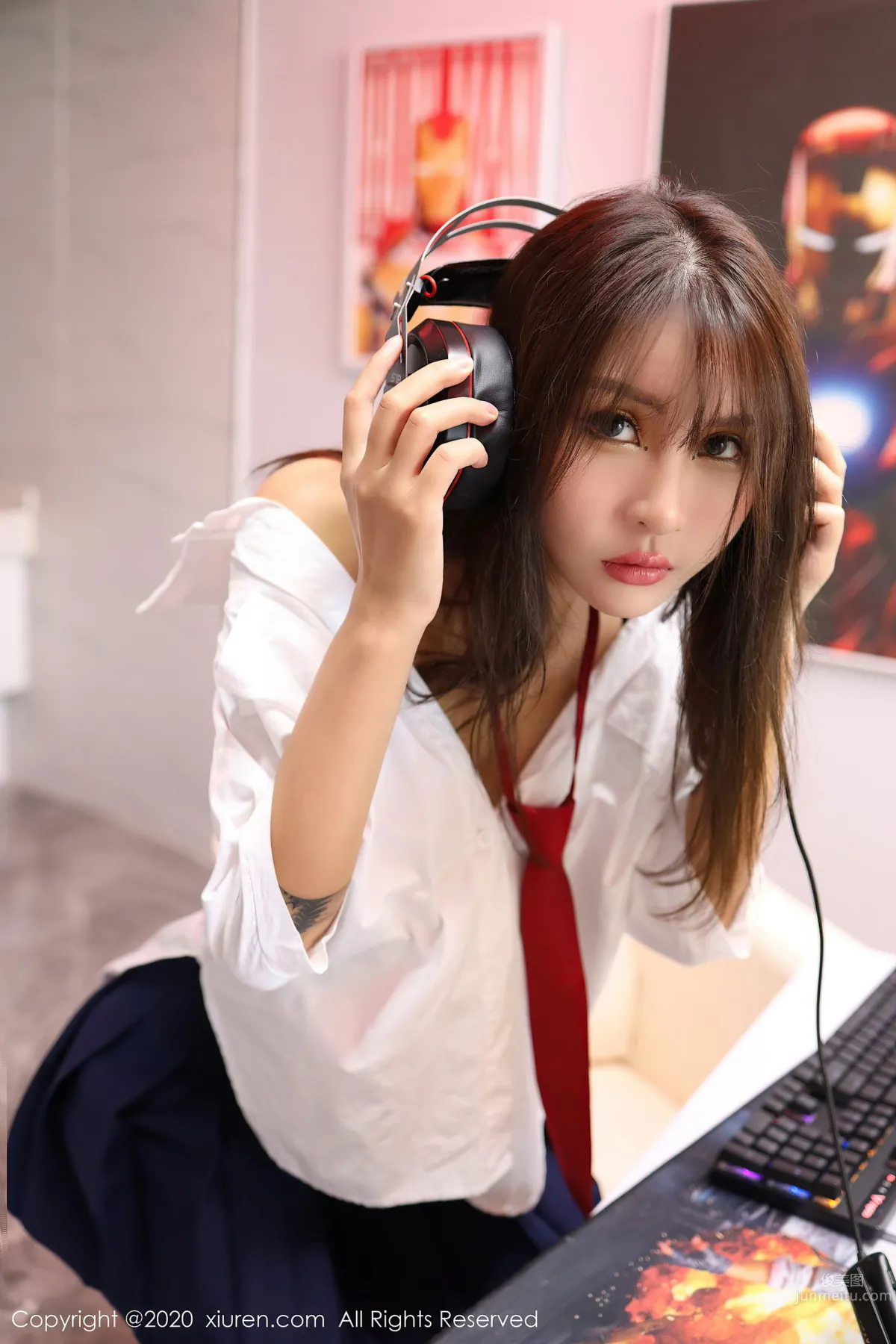 [XiuRen] 2020.08.19 No.2461 Emily顧奈奈 16
