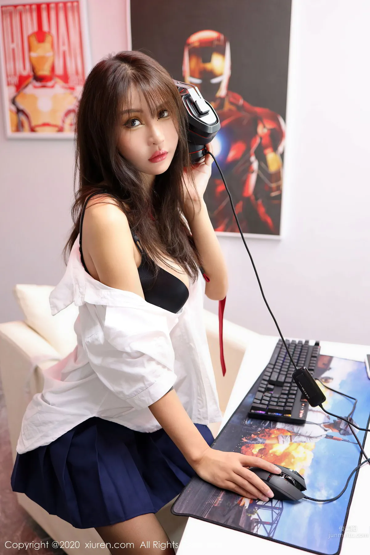 [XiuRen] 2020.08.19 No.2461 Emily顧奈奈 19