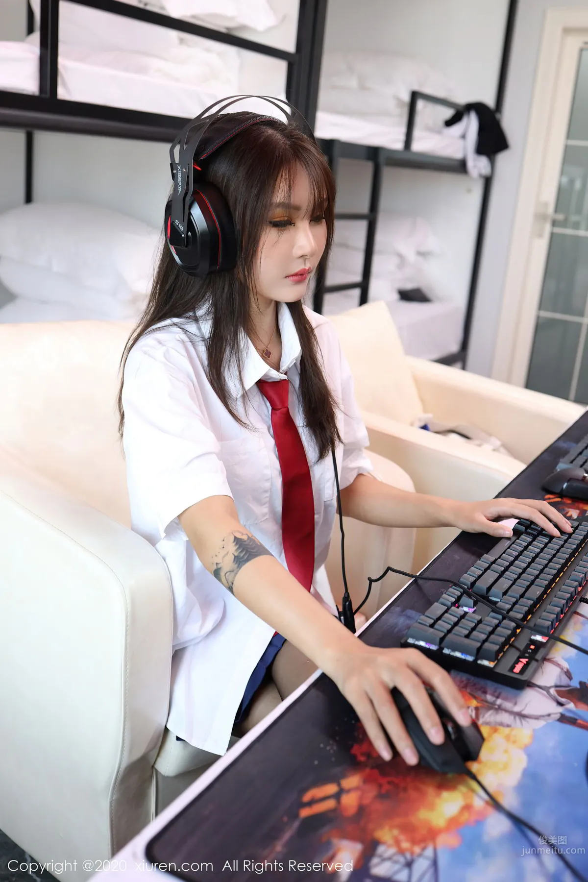 [XiuRen] 2020.08.19 No.2461 Emily顧奈奈 22