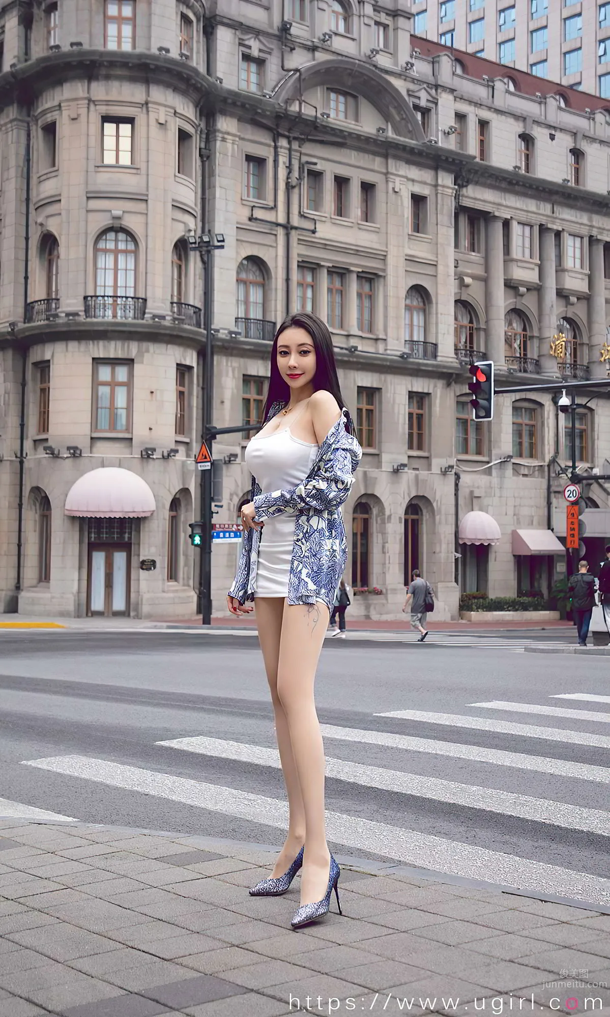 Exquisite Charming Jingguo'er, Inside Already a Galloping Stampede photo 12