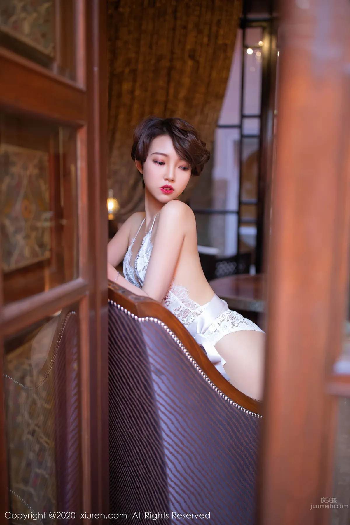 [XiuRen] 2020.08.04 No.2405 馮木木LRIS 65