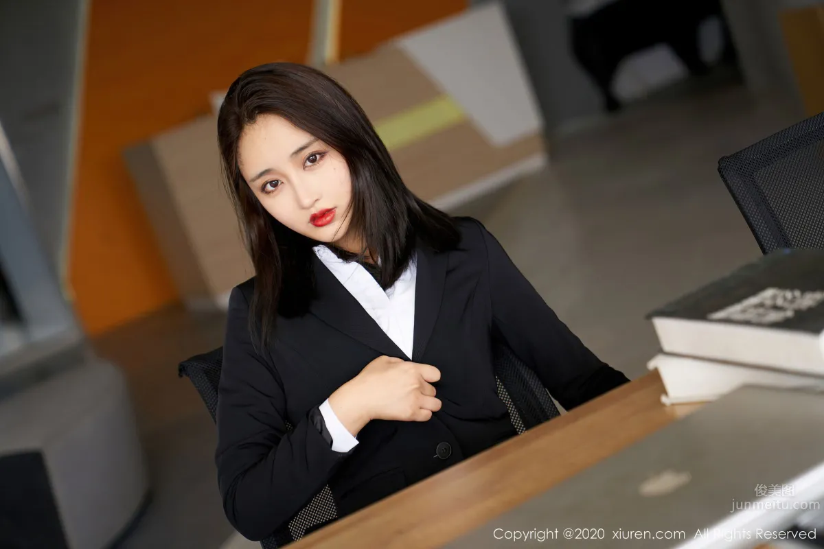 [XiuRen] 2020.07.31 No.2392 林子欣Freya 52