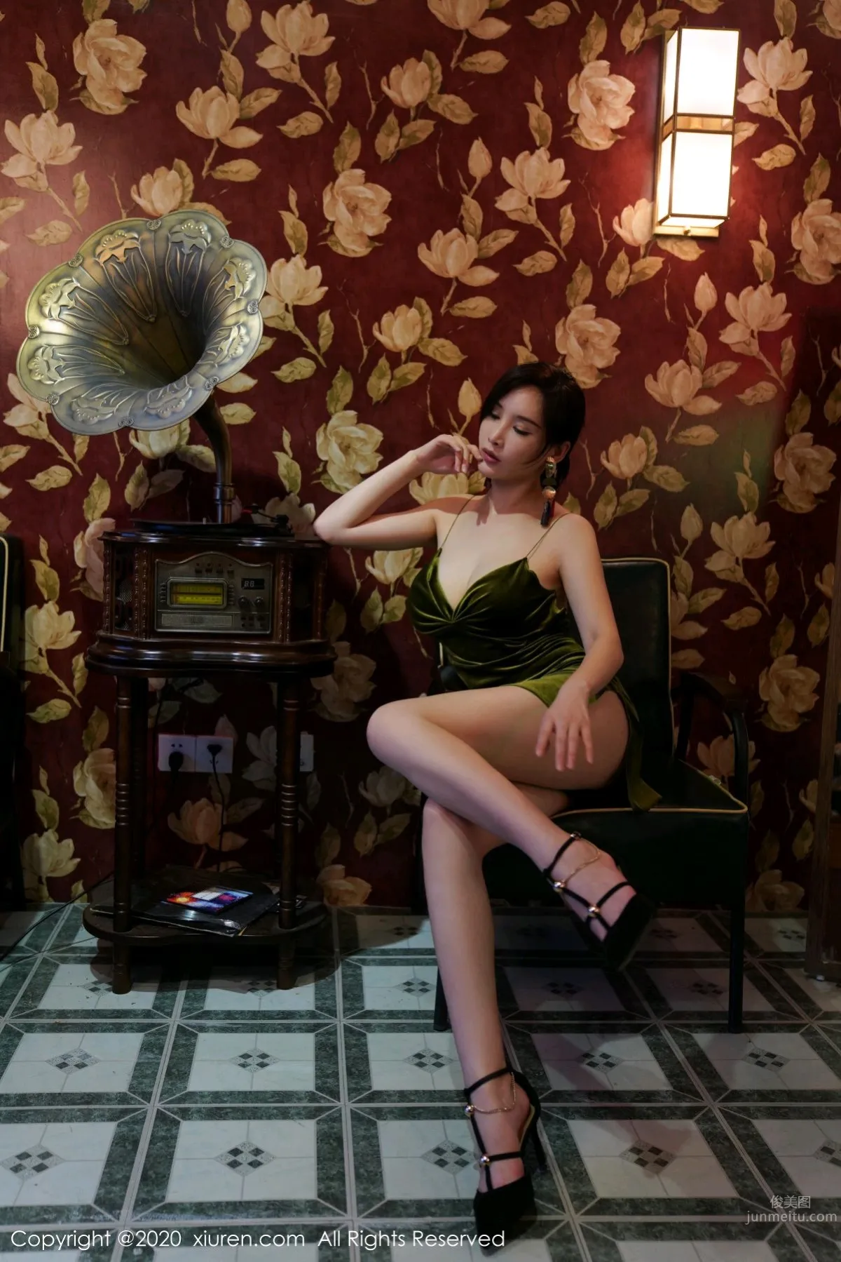 [XiuRen] 2020.08.24 No.2477 奶瓶土肥圓矮挫醜黑窮 38