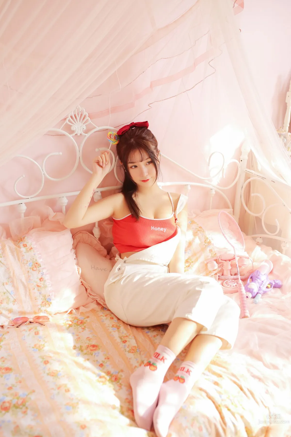 Mao Jiujiang - Tiny Bikini Glasses Girl and Red Suspenders photo 38