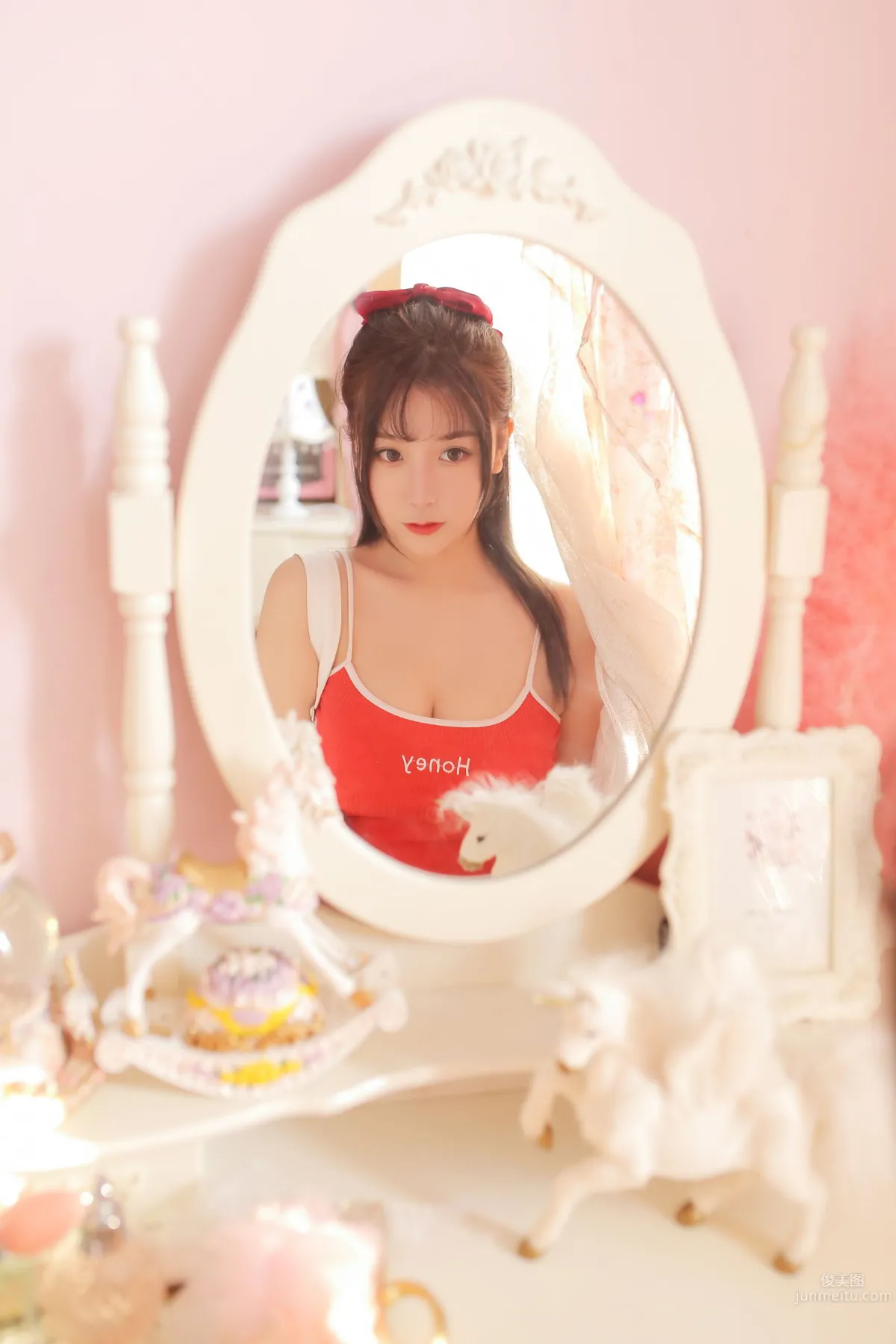 Mao Jiujiang - Tiny Bikini Glasses Girl and Red Suspenders photo 50