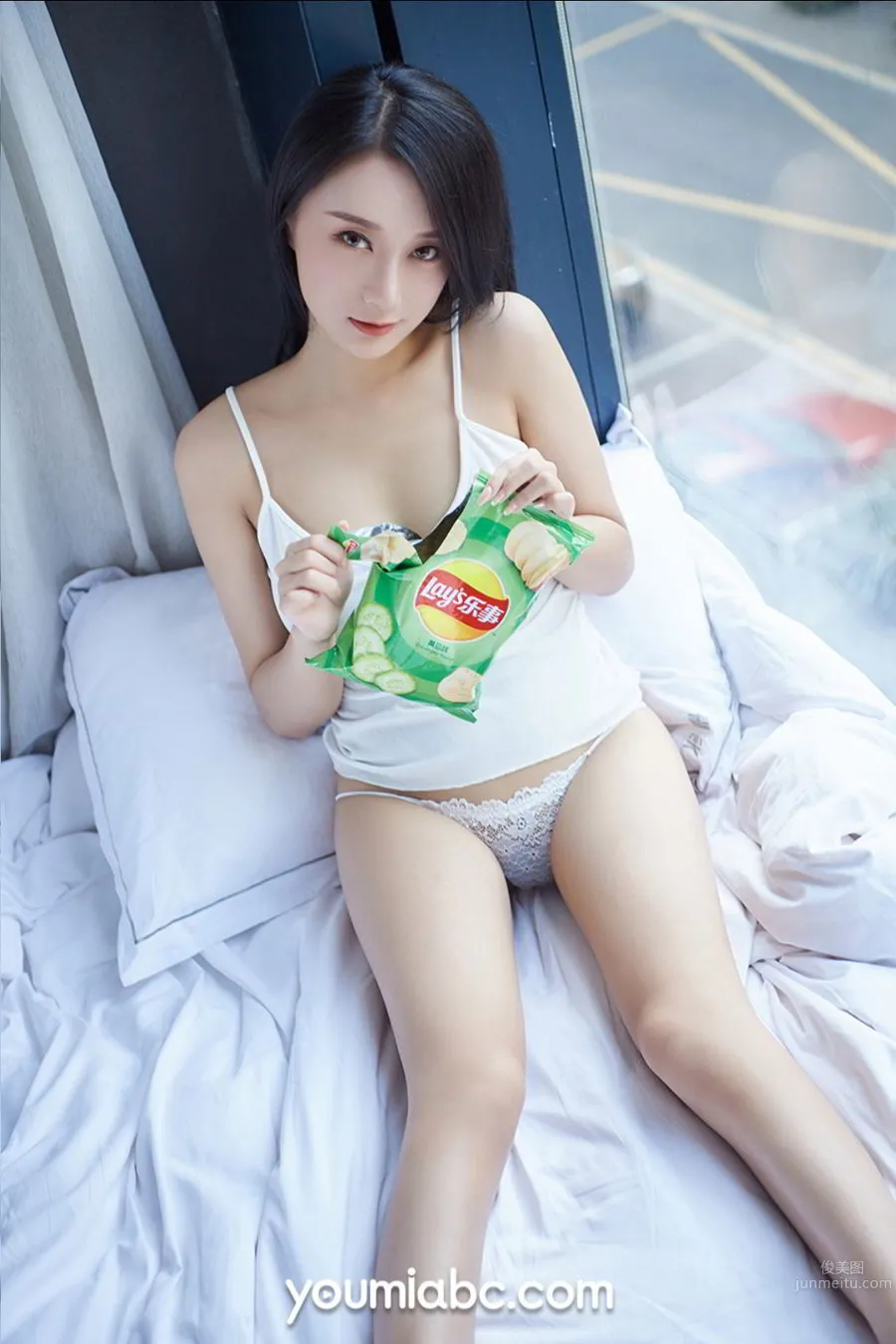 YouMei 2019.12.01 He Jiaying Hot Otaku Girl photo 14