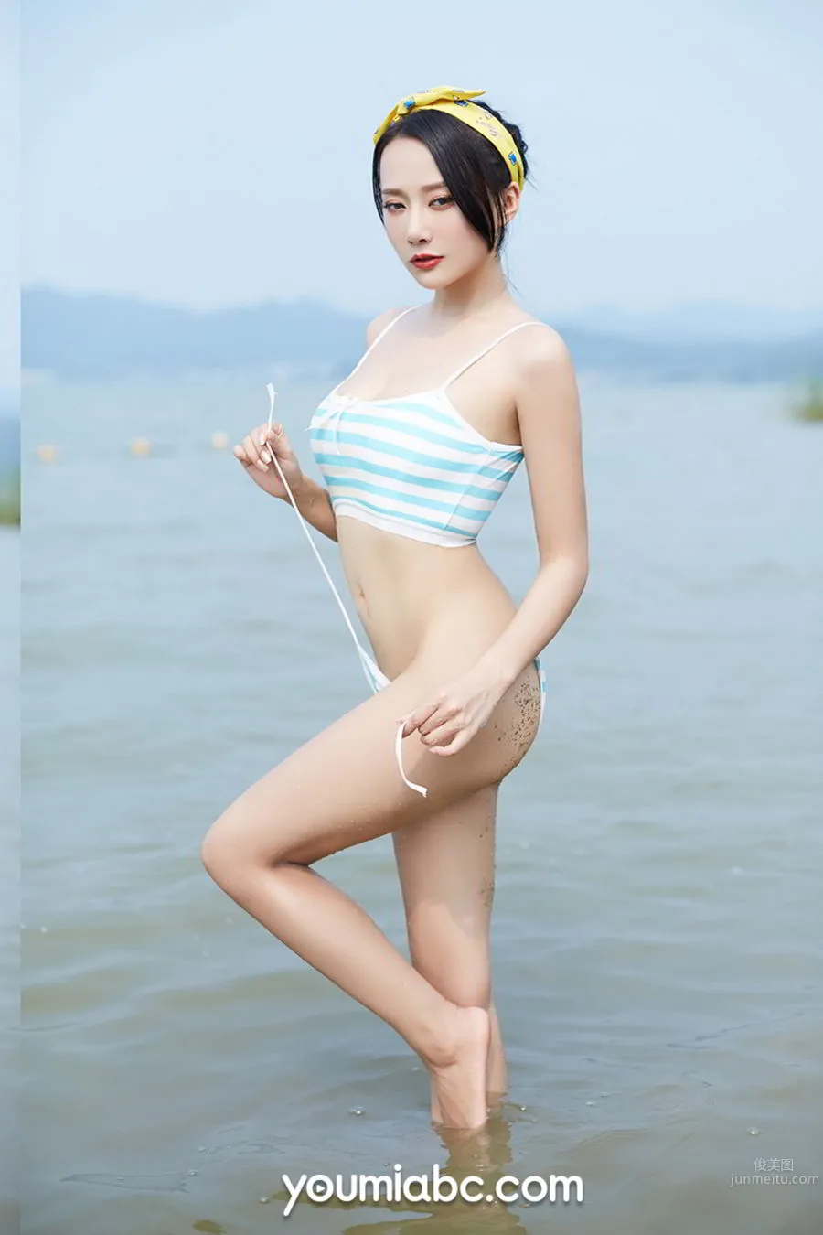 Youmi 2019.11.09 He Jiaying Beach Encounter photo 27