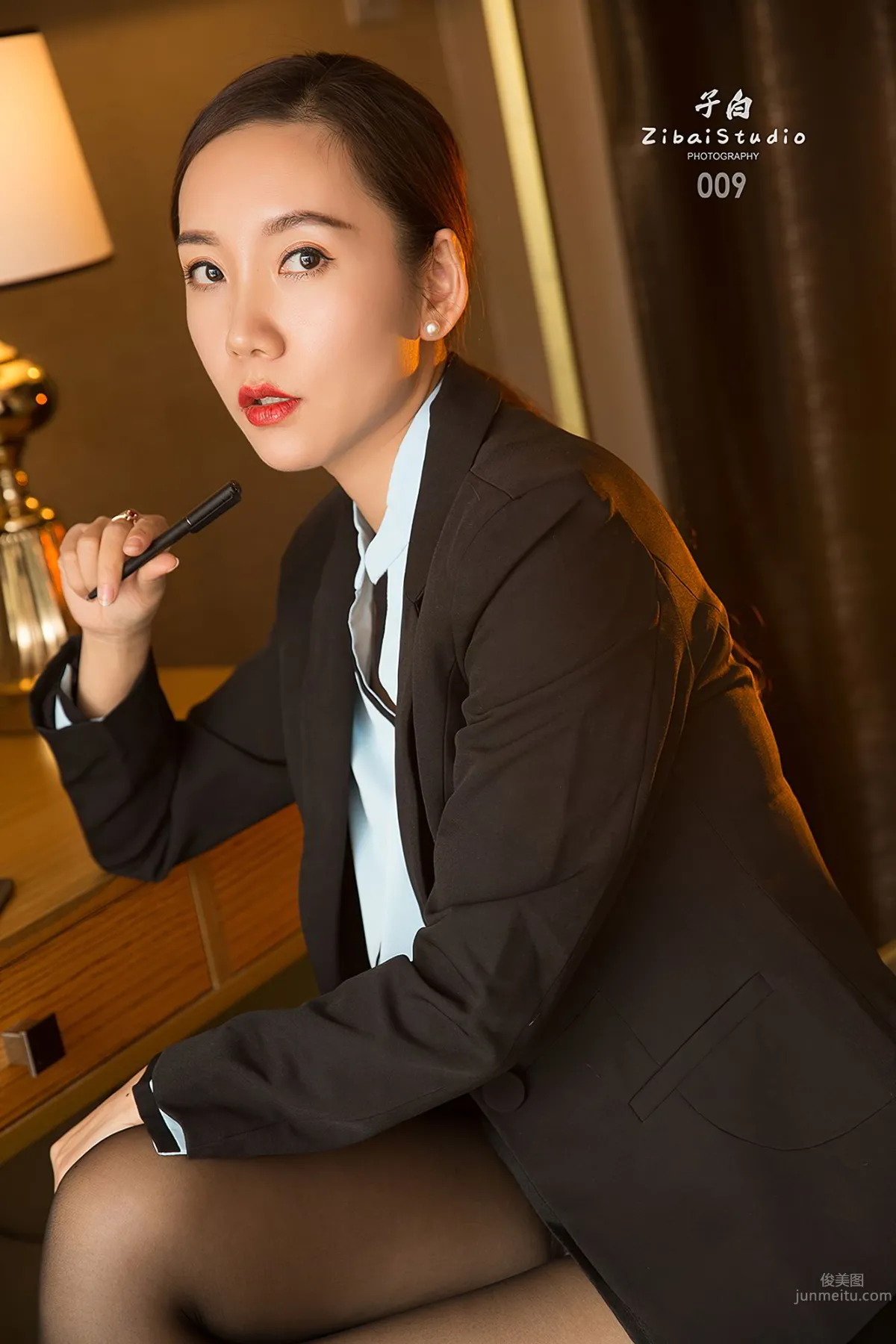 [TouTiao头条女神] 蜜丝系列026期 OL秘书 艾静香_0