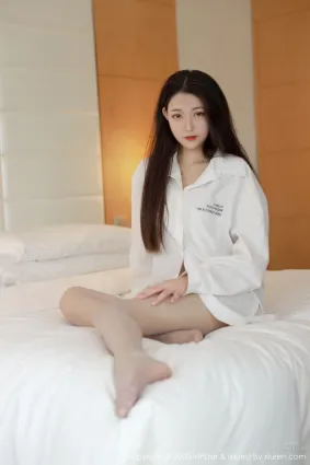 [MFStar] 2020.05.04 VOL.321 Laura張小妮