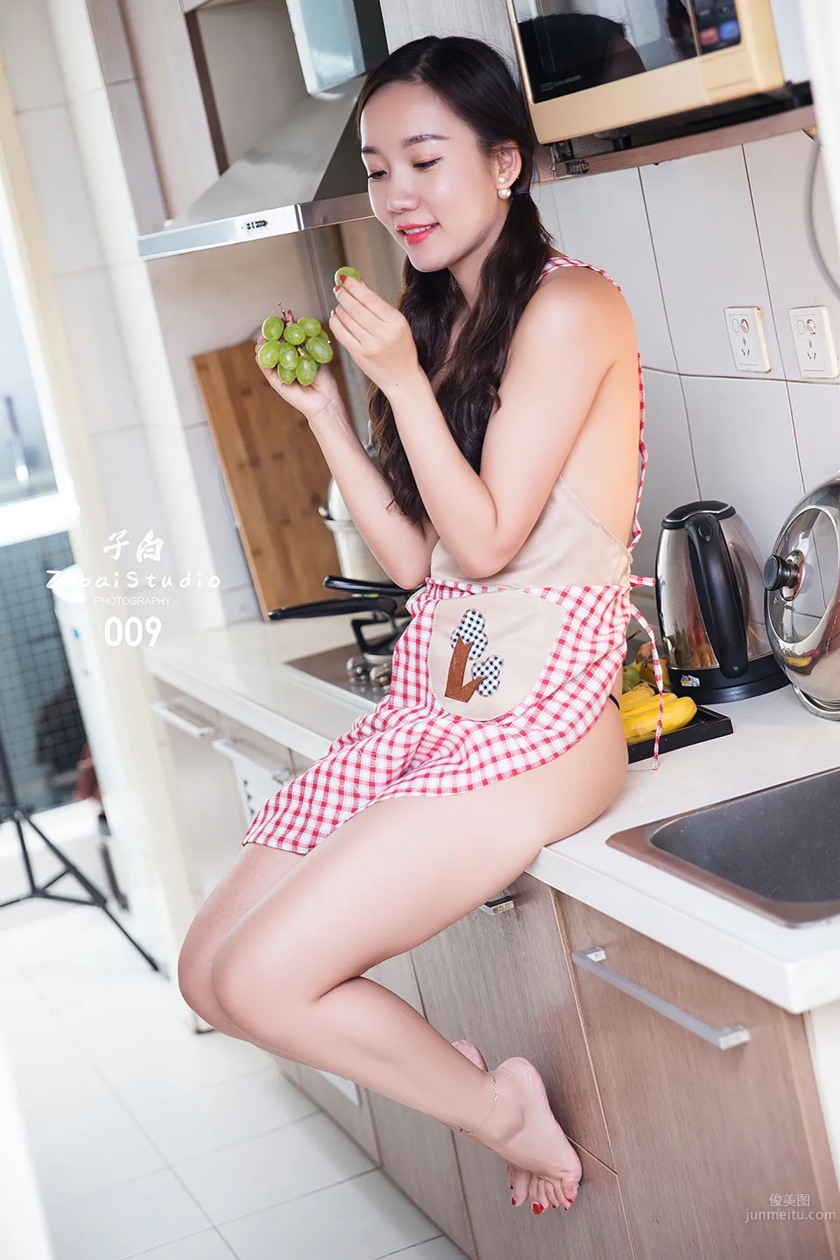 [TouTiao Goddess] Silk Series Issue 025, Lustful Housewife Ai Jingxiang photo 20