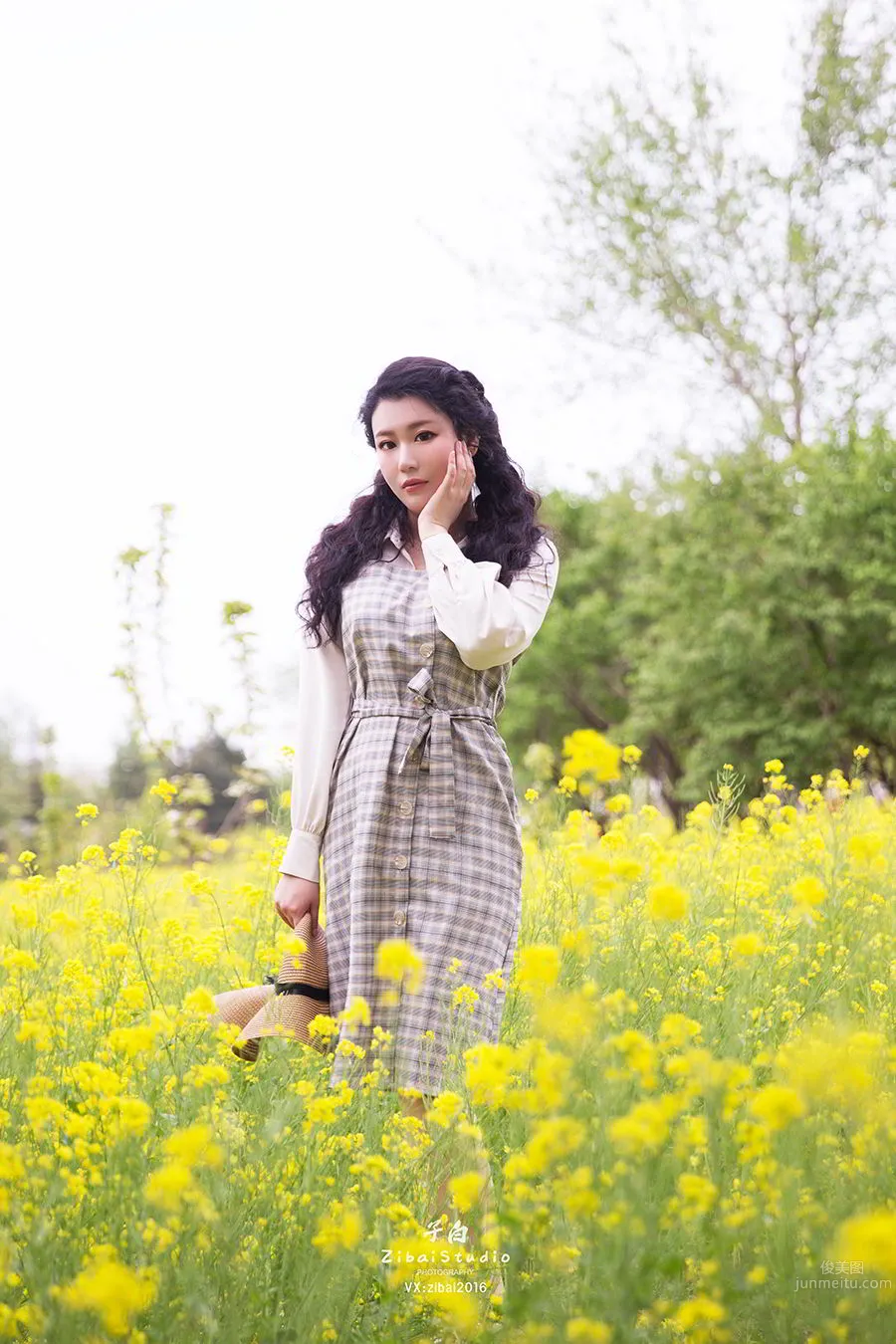 [TouTiao Goddess] 2020.04.20 Sunny Day of Rapeseed Flowers Zhong Qing photo 9