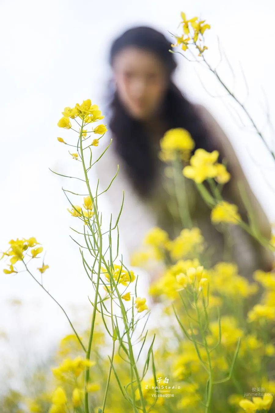 [TouTiao Goddess] 2020.04.20 Sunny Day of Rapeseed Flowers Zhong Qing photo 7