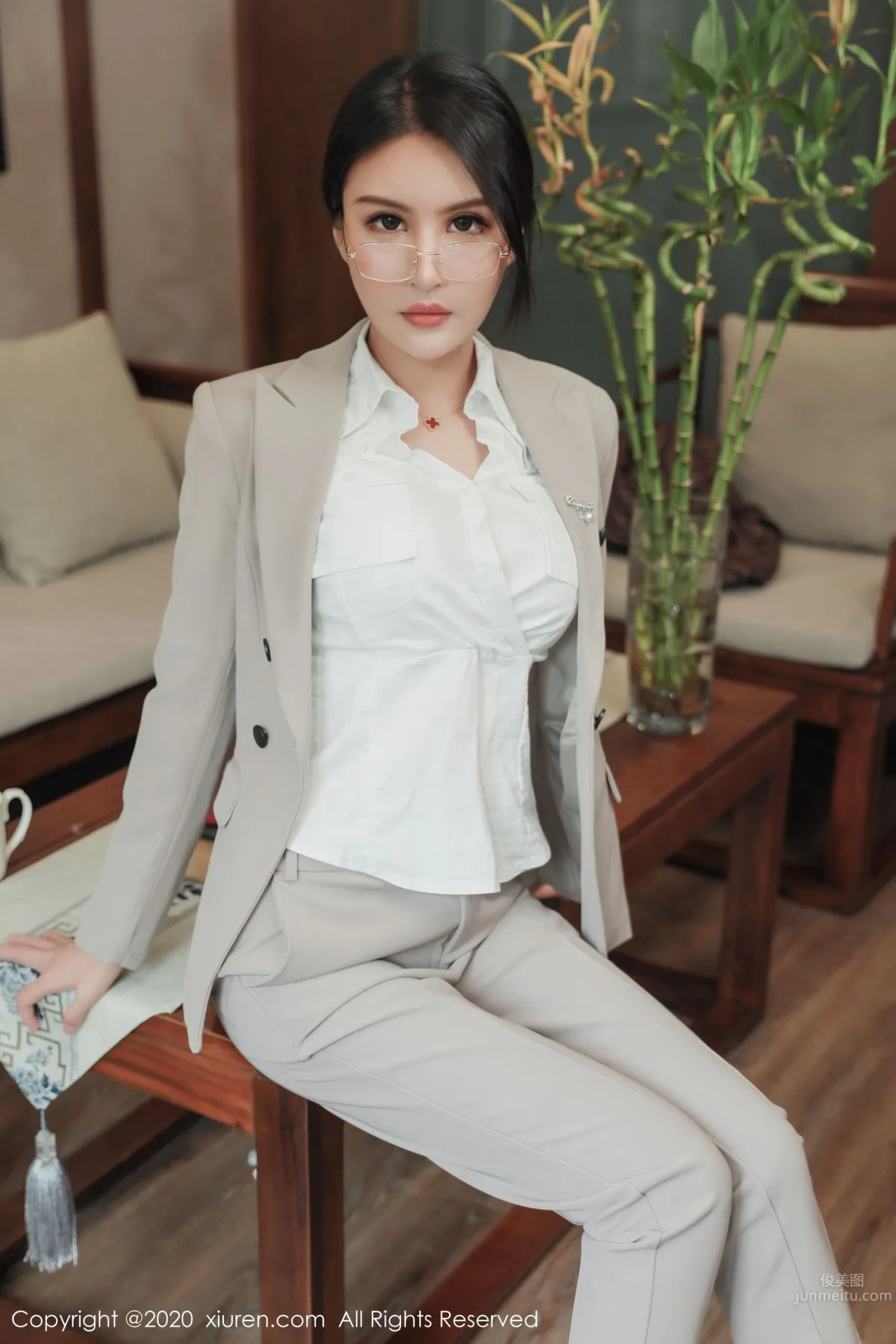 [XIUREN] 2020.03.25 Emily顾奈奈_9
