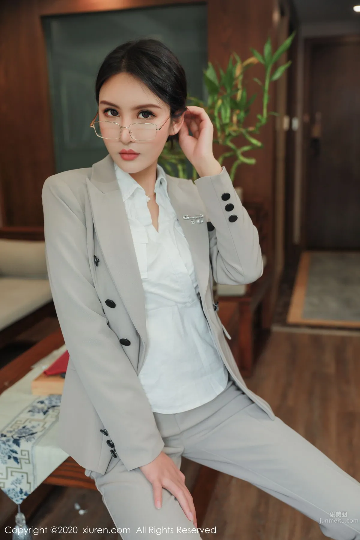 [XIUREN] 2020.03.25 Emily顾奈奈_12