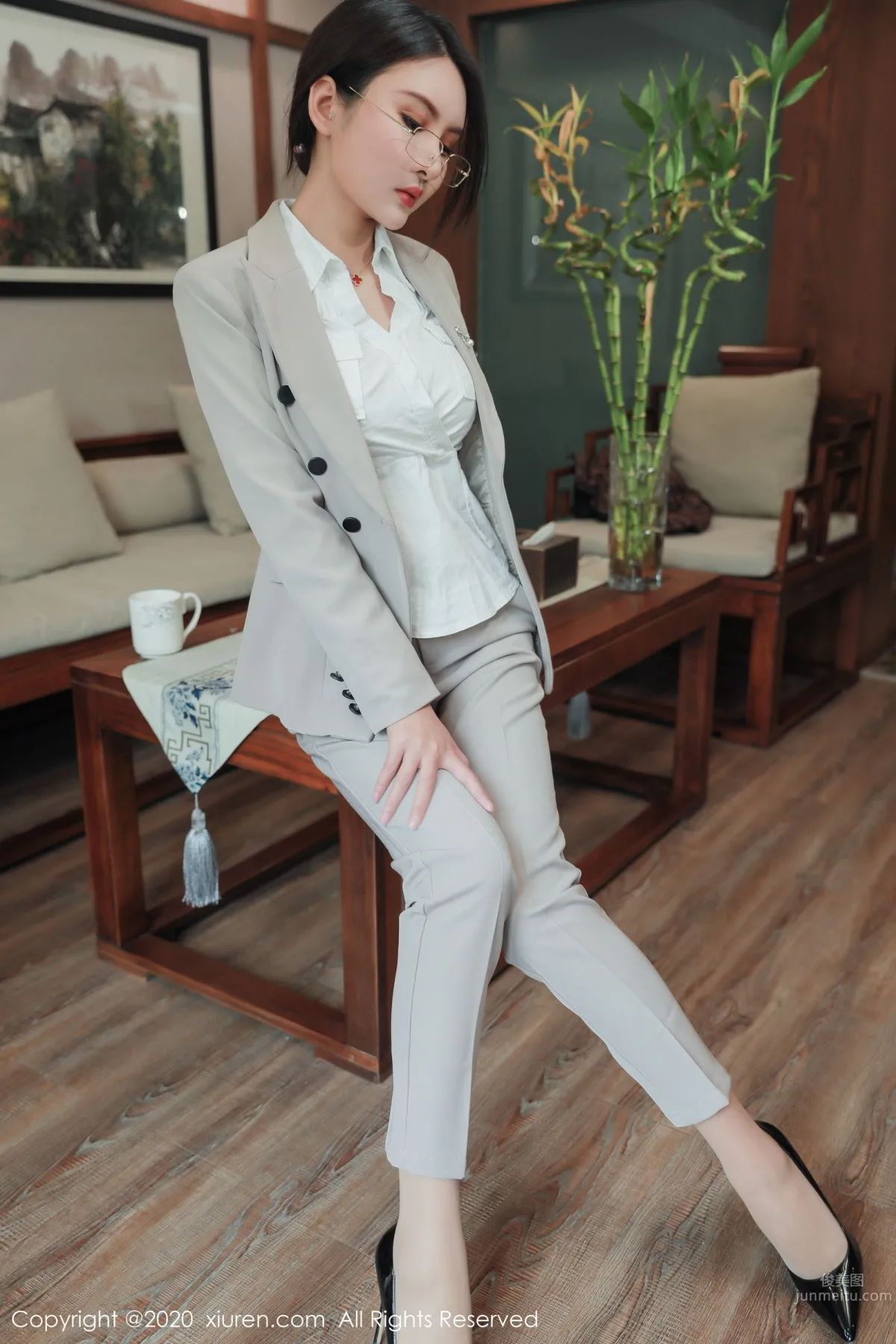 [XIUREN] 2020.03.25 Emily顾奈奈_10