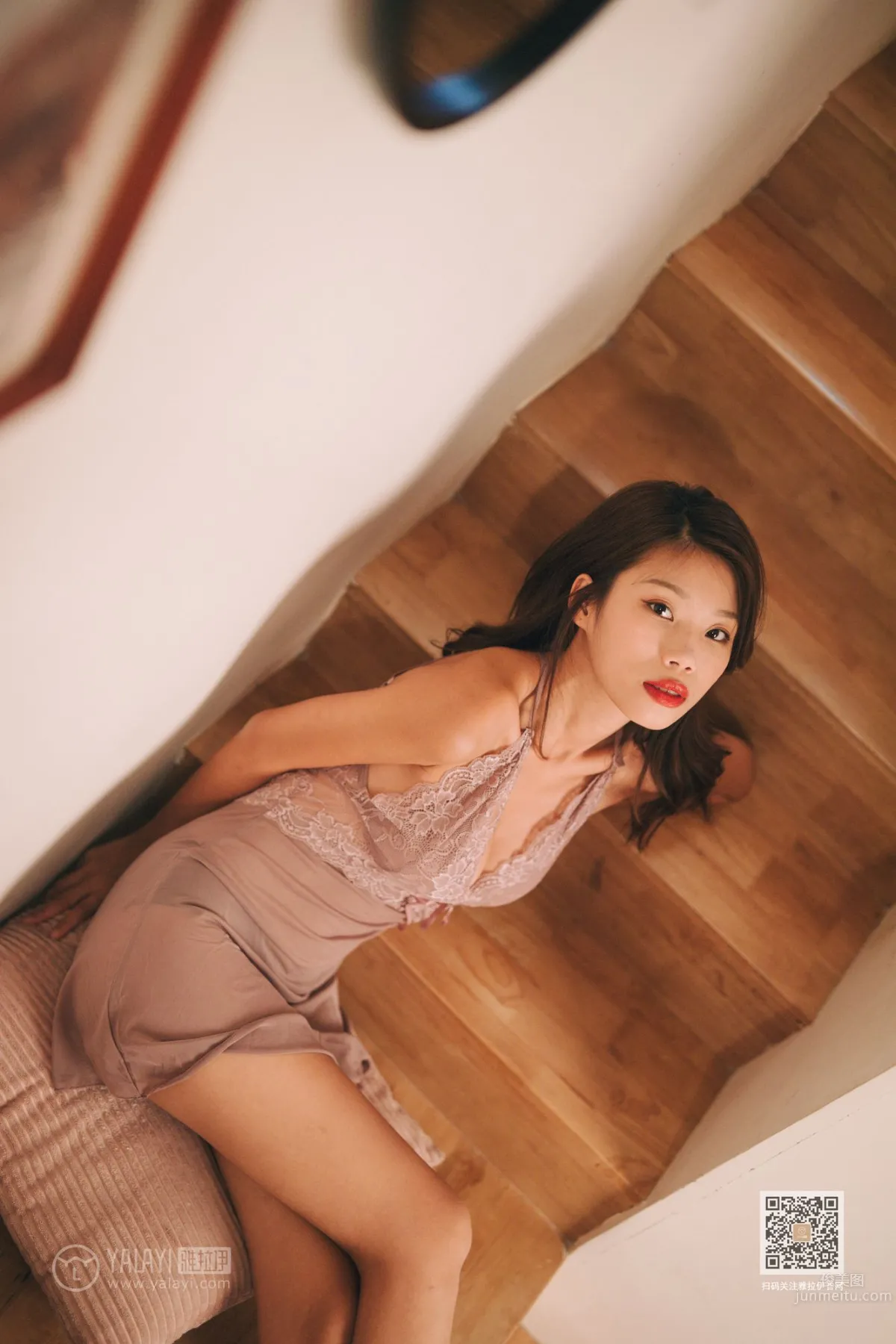 [YALAYI] 2019.01.03 Vol.509 Chance Encounter in the Stairwell Jing Chu photo 11