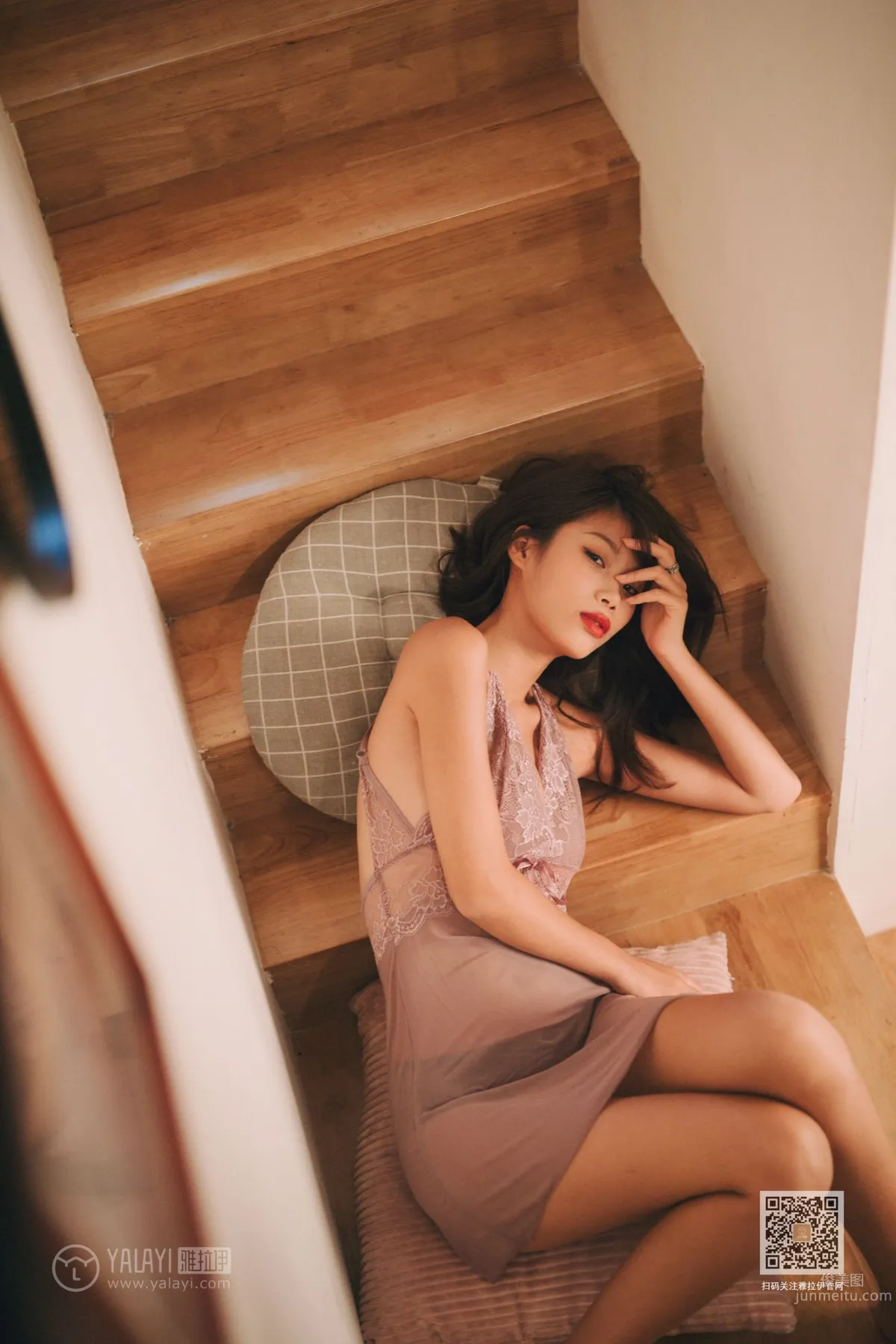 [YALAYI] 2019.01.03 Vol.509 Chance Encounter in the Stairwell Jing Chu photo 17