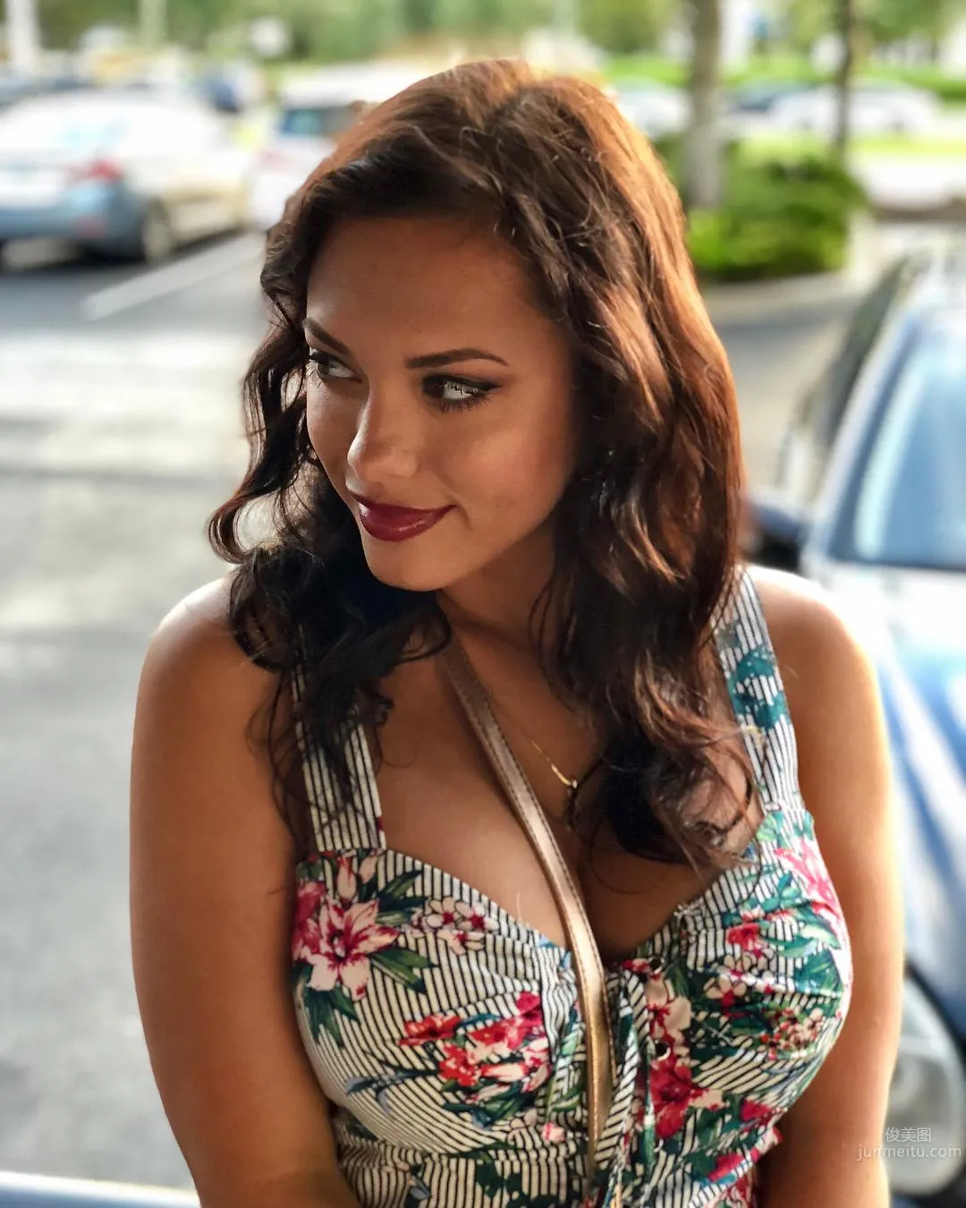 Amber Fields- 美国肉感模特美照_3