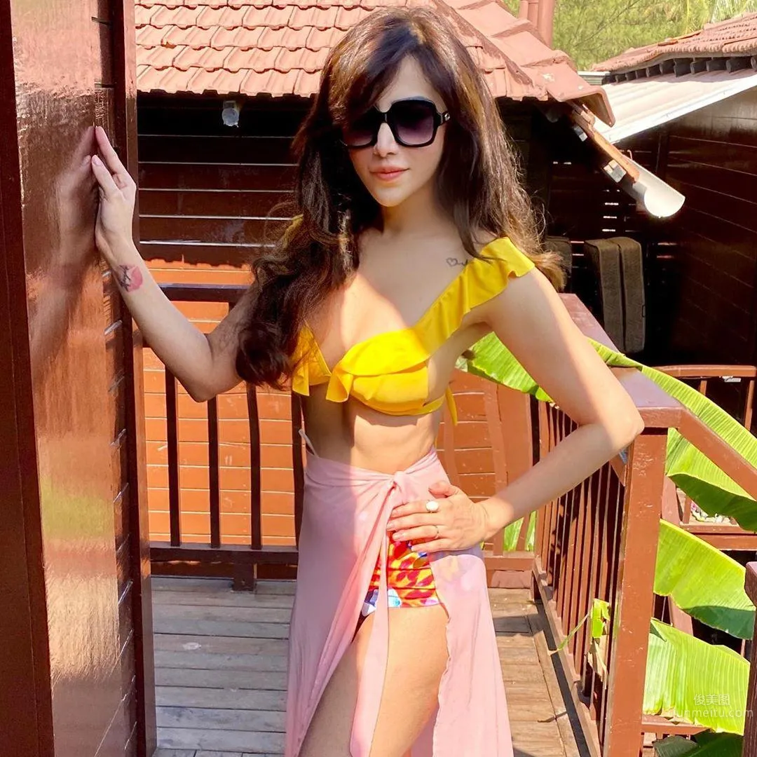 Angela Krislinzki - Indian Beauty Actress photo 33