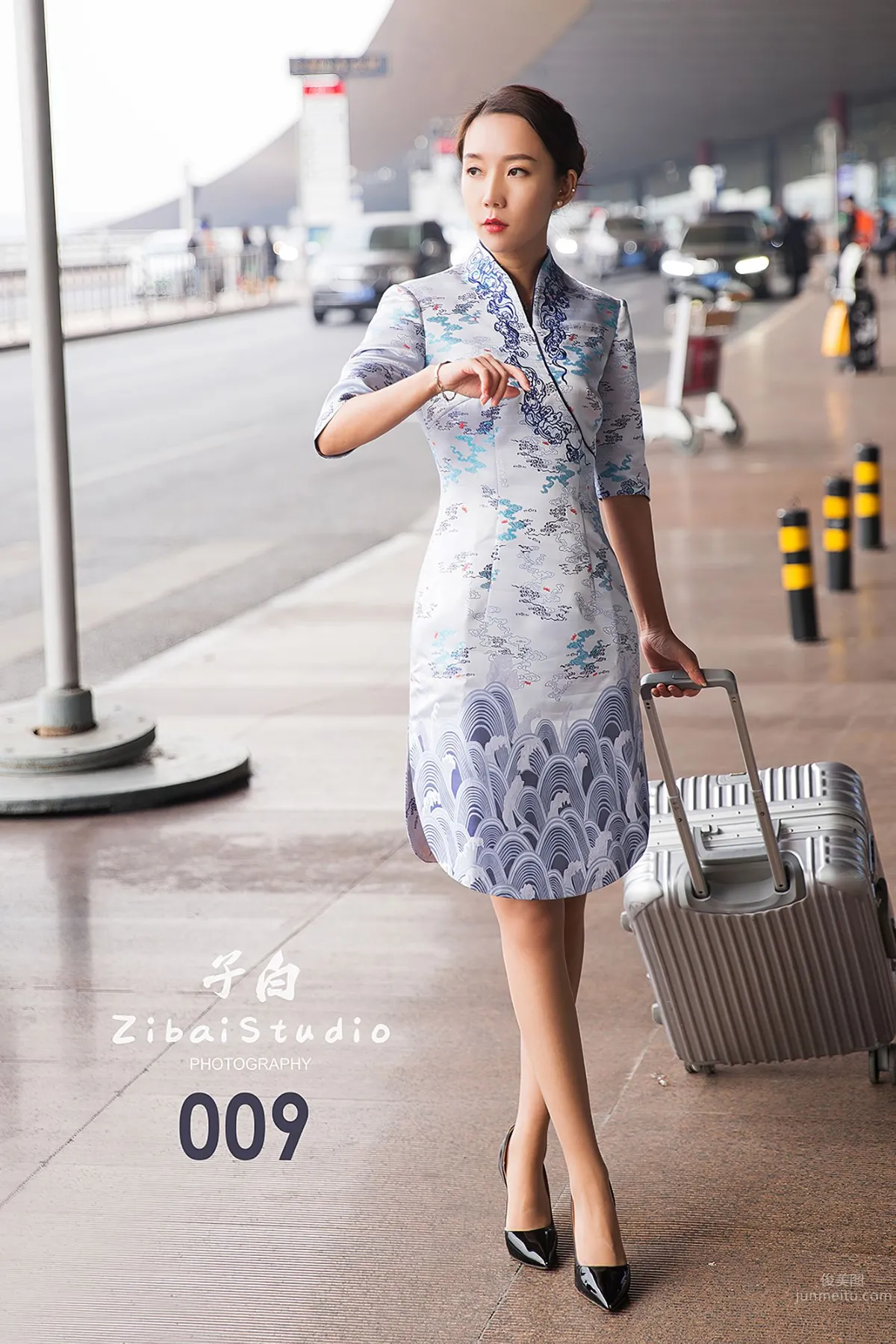 [TouTiao Goddess] 2019-12-21 Flight Attendant Temptation Ai Jingxiang photo 8
