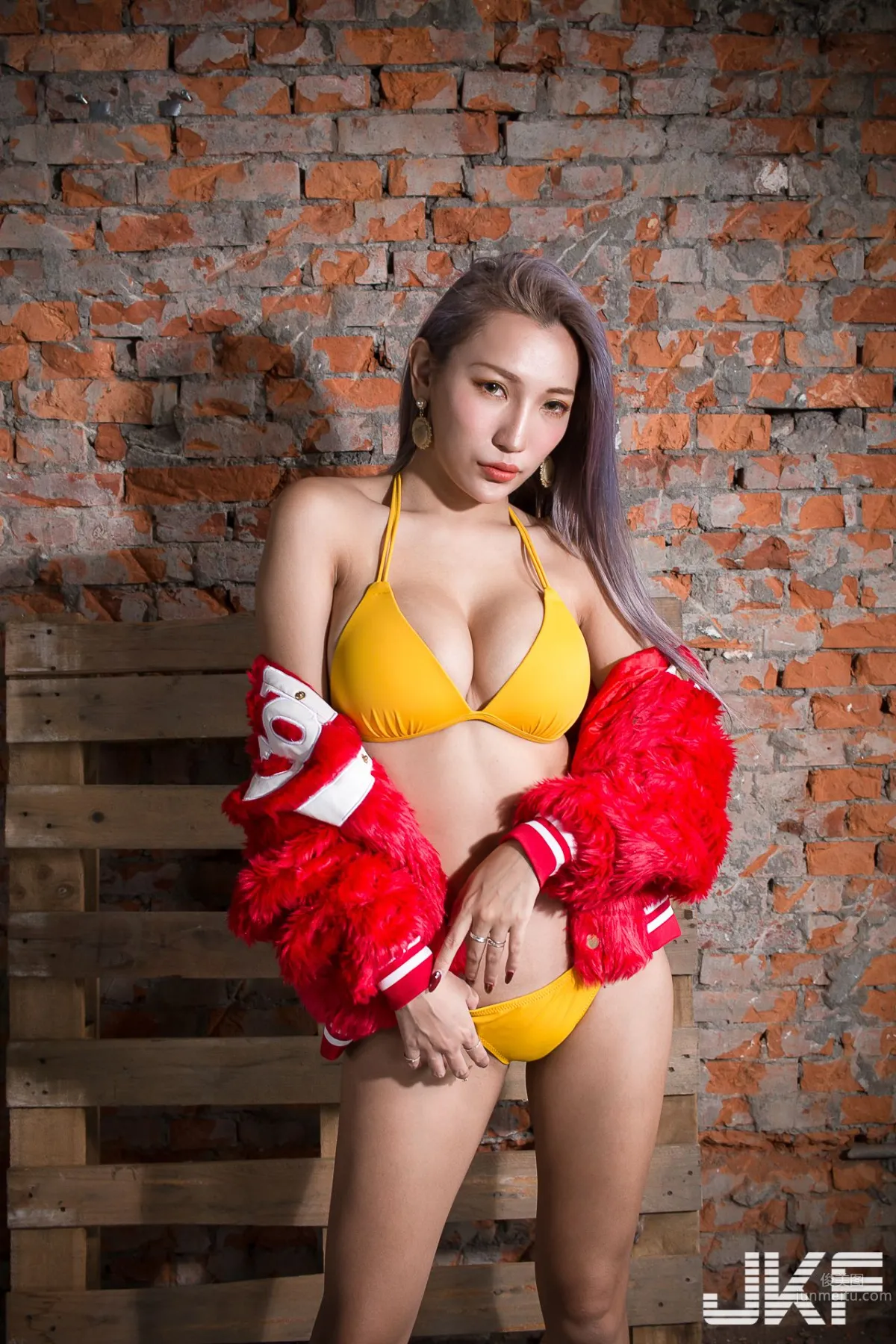 Super HOT Thanksgiving Festival! 34G Hot Model Yunyun Generously Gives a Gift photo 24
