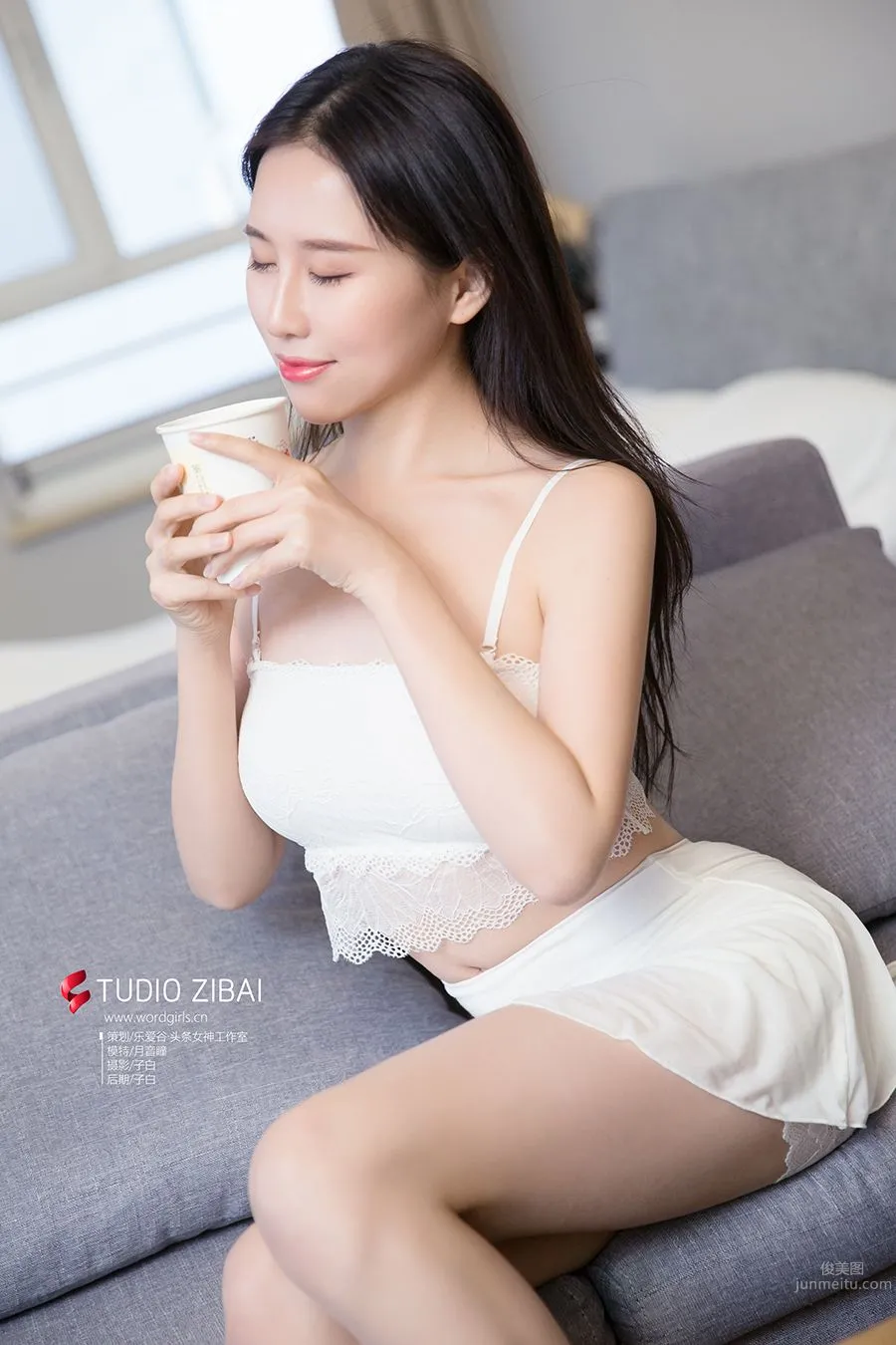 [TouTiao Goddess] 2019-12-27 Moonlight Radiance Yue Yintong photo 11